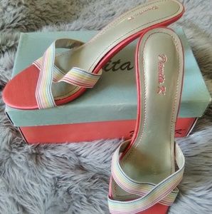 🍋2/$15🚨New never worn heel shoe